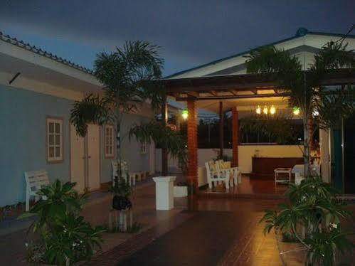 Baan Lom Talay Hotel Hua Hin Exterior foto